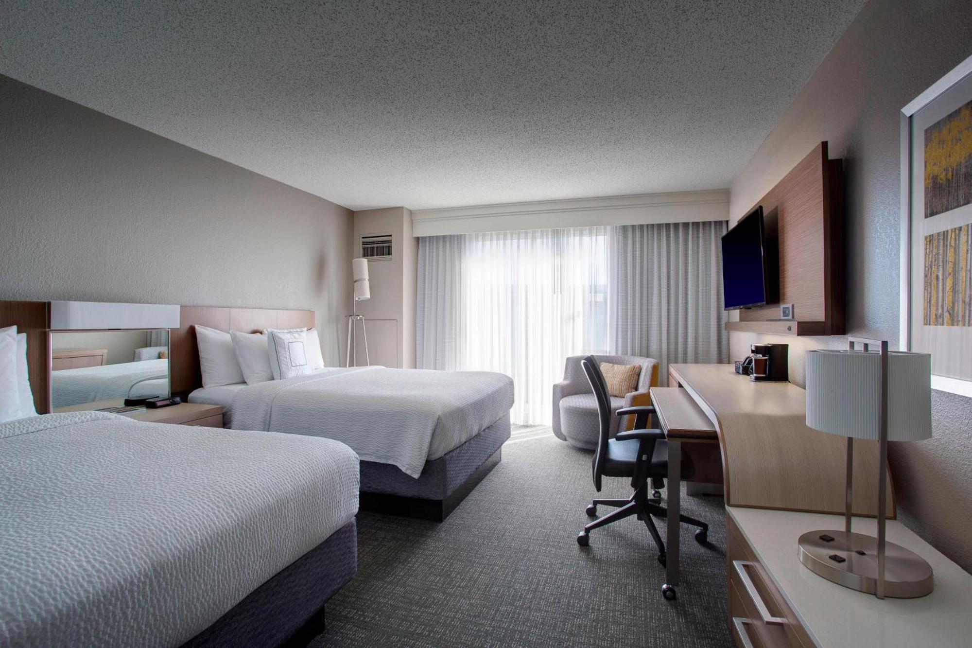 Courtyard By Marriott New Orleans Warehouse Arts District Hotel Bagian luar foto