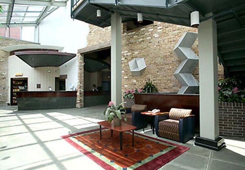 Courtyard By Marriott New Orleans Warehouse Arts District Hotel Interior foto