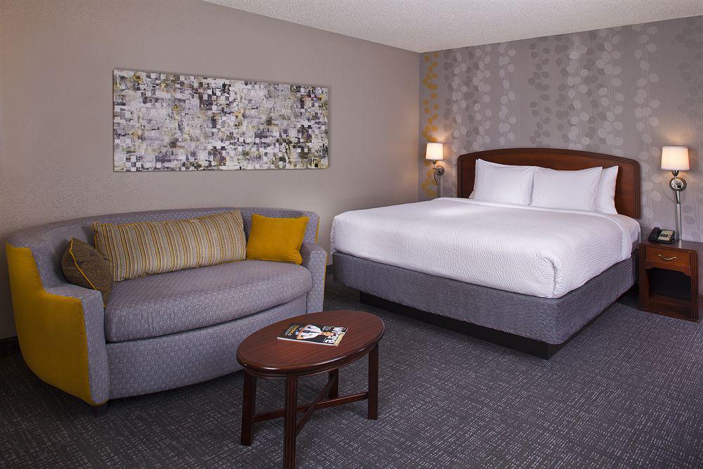 Courtyard By Marriott New Orleans Warehouse Arts District Hotel Bagian luar foto